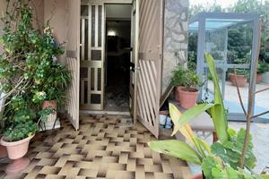 Rif.406 mondragone- sol. indipendente con giard