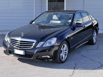 MERCEDES-BENZ E 220 Berlina Cdi Avantgarde Aut.