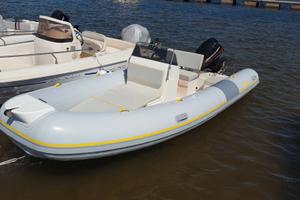 Gommone Marlin 5.30 Yamaha 40 cv 10 ore + pontile