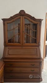 Cristaliera in legno di ciliegio