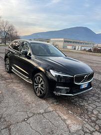 Volvo XC60 2.0 b4 Inscription awd auto