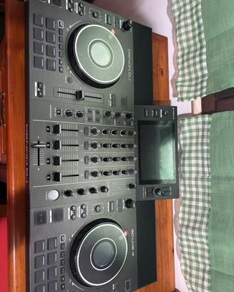 Console dj sc live 4