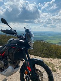 Aprilia Tuareg 660