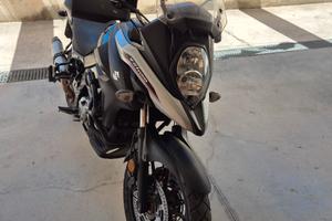 Suzuki v strom 650 2017  km 52000