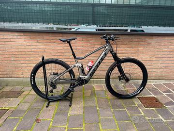 E-bike Scott Strike and Ride 920 L