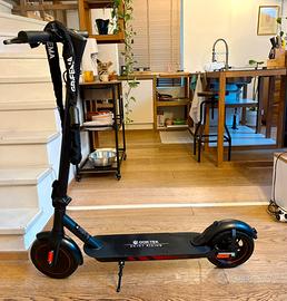 MONOPATTINO ELETTRICO NUOVO V-10 RED LEGGI DESCRIZ