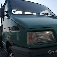 Iveco 35 10 cassonato ricambi
