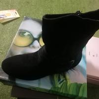 stivaletti donna di camoscio. 