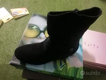 stivaletti donna di camoscio. 