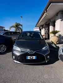 Toyota Yaris 1.4 D-4D 5 porte Lounge - 2015