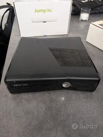 Xbox 360, kinect, 2 controller, just dance 2016