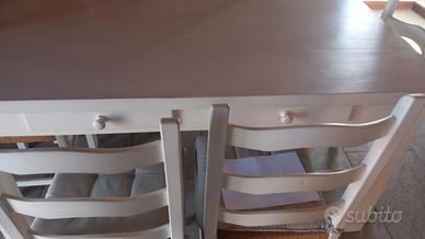 Tavolo e sedie in legno massello bianco