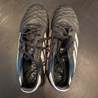 scarpe da calcio Adidas numero 42