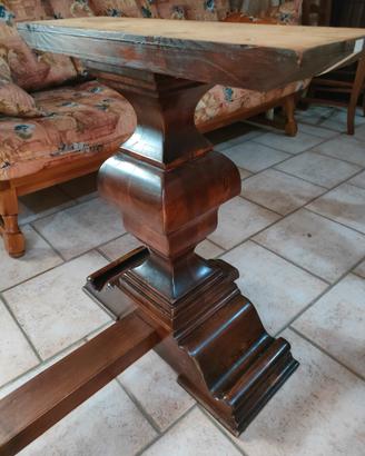 piedi per tavola taverna