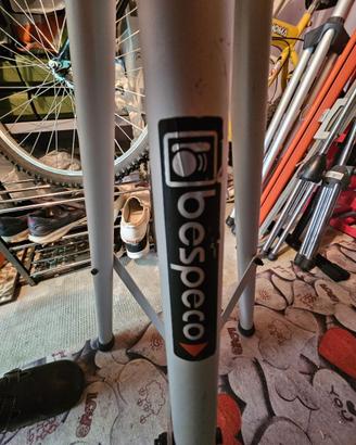 Coppia stativi per casse Bespeco