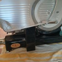 Affettatrice professionale 