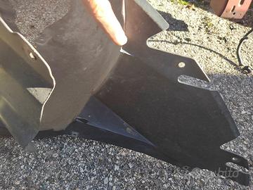 Parasassi anteriore dx VOLKSWAGEN POLO del 2014