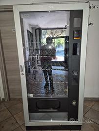 DISTRIBUTORI AUTOMATICI