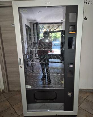 DISTRIBUTORI AUTOMATICI