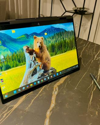 come nuovo, HP Envy x360 15" 2-in-1 con penna