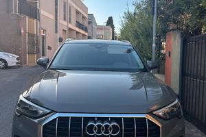 Audi Q3 35 TDI S tronic