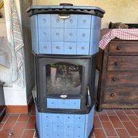 Stufa a legna Lincar 175 in ghisa e ceramica-forno