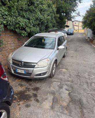 Opel astra stetion