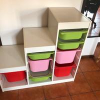 Mobiletto con estraibili incorporati