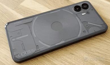 Nothing Phone 2 vedo pari al nuovo