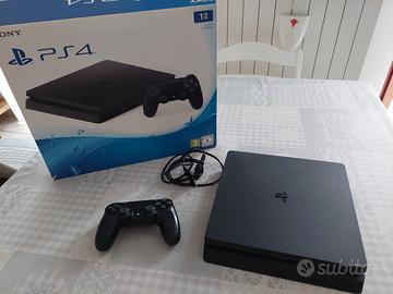 Ps4 Playstation 4 Slim 1TB tenuta benissimo.