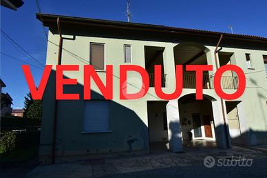 CASA SEMINDIPENDENTE A VIMERCATE