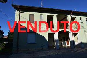 CASA SEMINDIPENDENTE A VIMERCATE