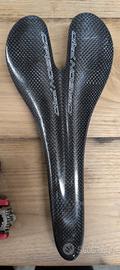sella carbon bici corsa 
