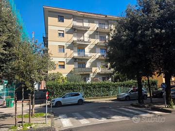 Vale marconi: 240 mq con box auto