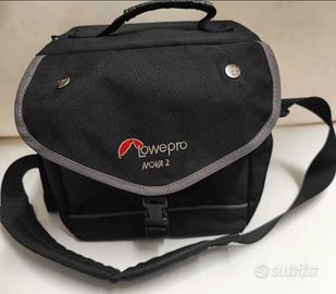 Borsa fotografica Lowepro Nova 2 per DSLR o Mirror