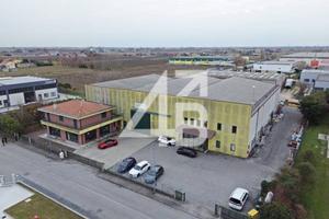 CAPANNONE - 4660M² - VIA BRAVIN (VE)