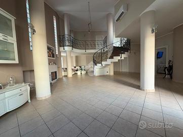 VILLA SINGOLA A SAN CIPRIANO D'AVERSA