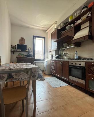 2 LOCALI A BERTONICO