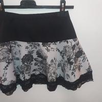 Completo da donna con fiori