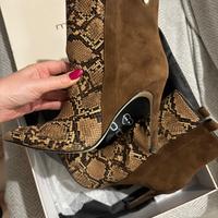 Trinchetto scamosciato e pelle