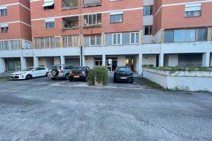 Vigne nuove - locale ad uso investimento