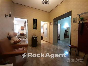 TRILOCALE DA RISTRUTTURARE