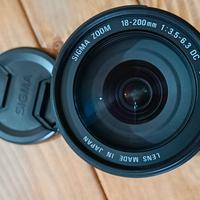 SIGMA Zoom AF 18-200 mm 1:3,5-6,3 D DC per NIKON F