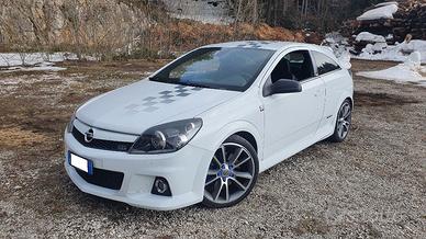 OPEL Astra 2.0 OPC ( SERIE NUMERATA )