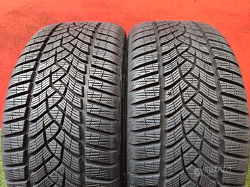 215 40 17 Gomme 99% 2021 Invernali 215 40 R17