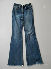 jeans flare Stradivarius 