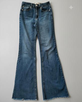 jeans flare Stradivarius 
