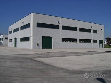 Immobile di 5000 m² con 2 locali a Casoria