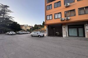 Box / Garage di 56 m² a Avellino