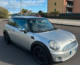 Mini Cooper R56 1.4 95cv Neopatentati